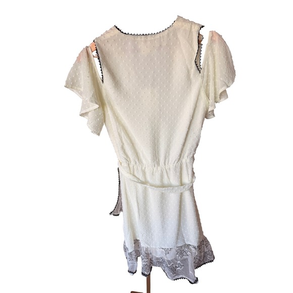 Anthropologie Foxiedox Ivory Swiss Dot Cold Shoulder Lace Trim Wrap Dress M - Picture 3 of 7